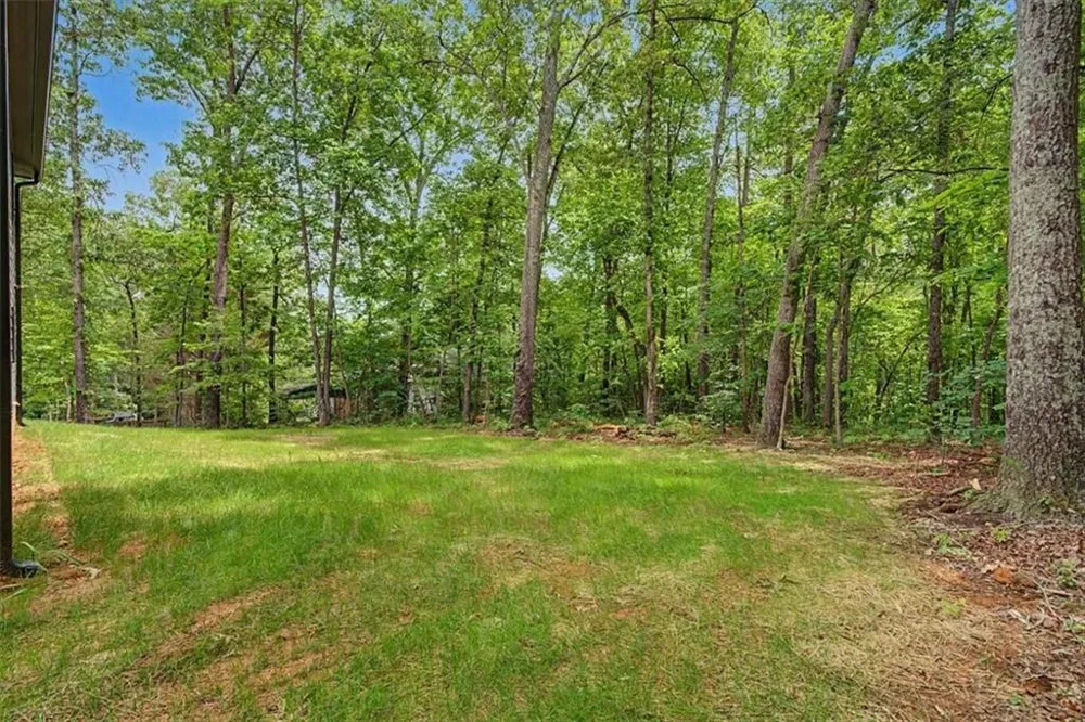 233 Old Old Alabama Road Emerson, GA 30137