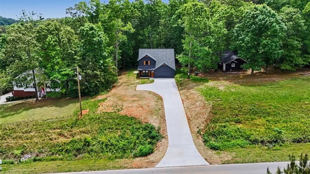 233 Old Old Alabama Road Emerson, GA 30137
