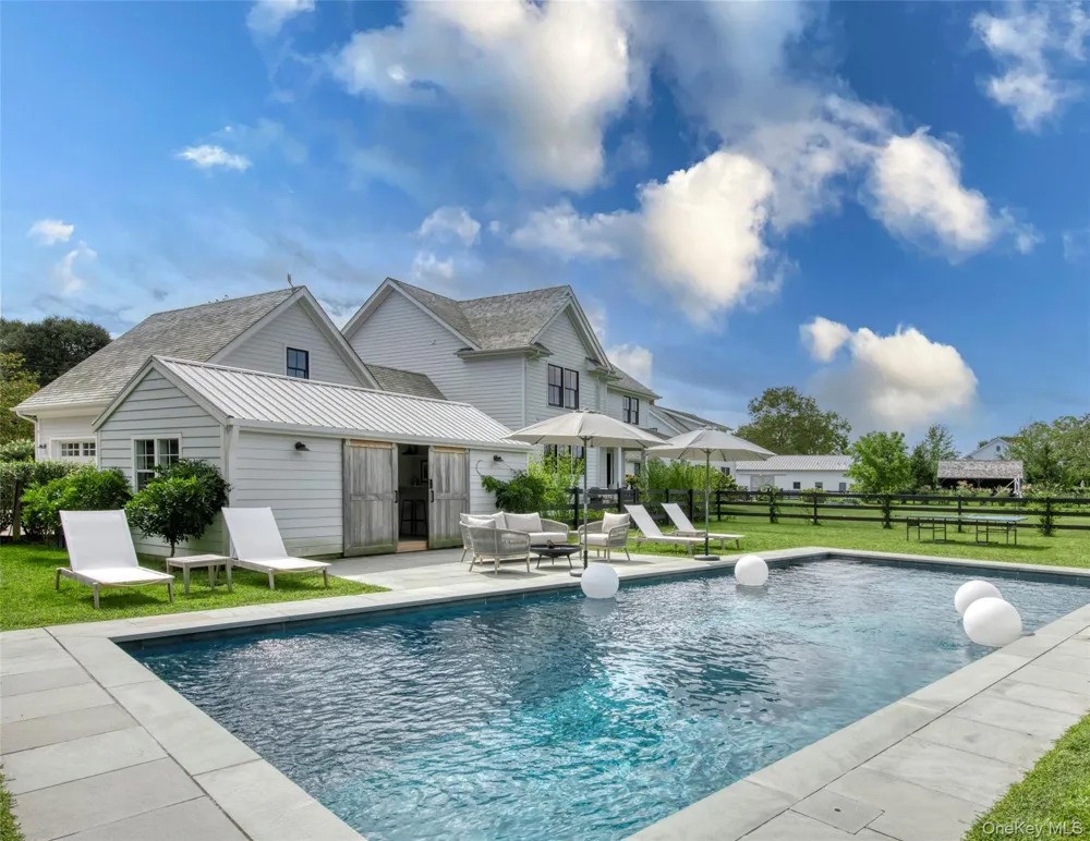 172 Narrow Lane E Sagaponack, NY 11962