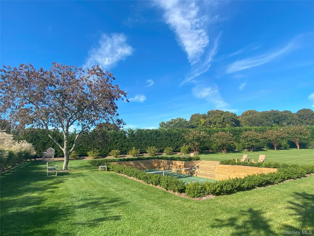 172 Narrow Lane E Sagaponack, NY 11962