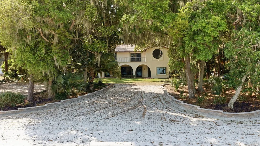 12621 SE SUNSET HARBOR ROAD Weirsdale, FL 32195