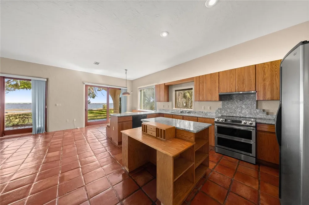 12621 SE SUNSET HARBOR ROAD Weirsdale, FL 32195