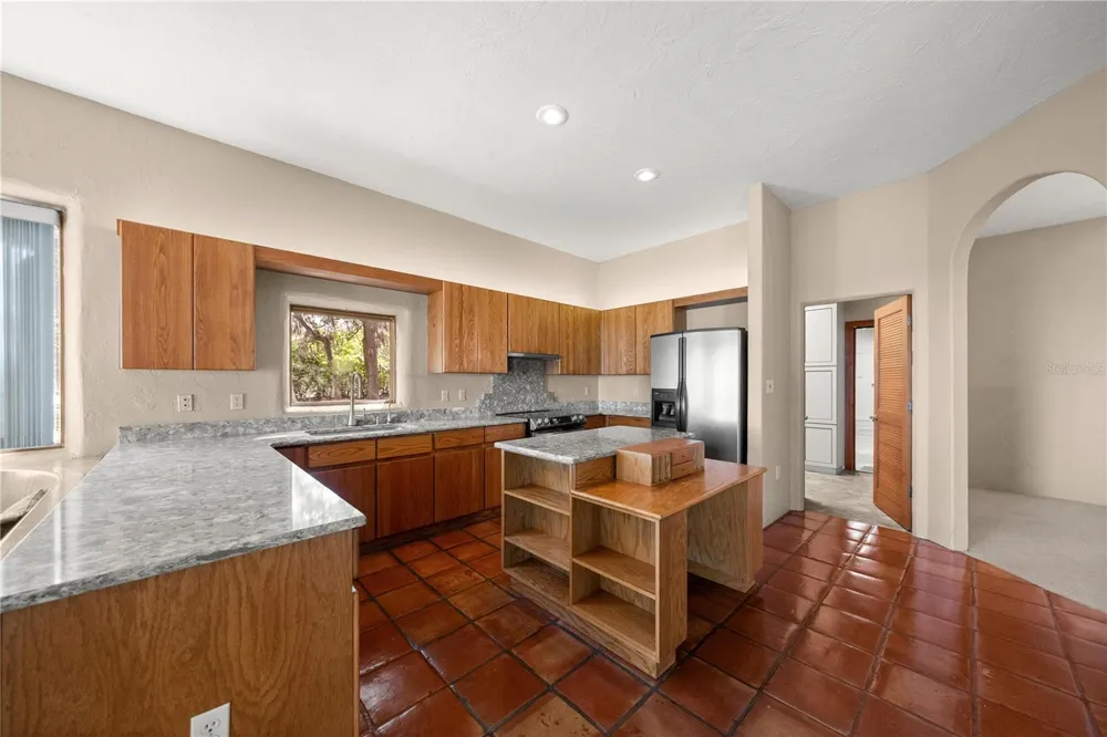 12621 SE SUNSET HARBOR ROAD Weirsdale, FL 32195