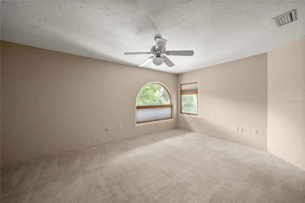 12621 SE SUNSET HARBOR ROAD Weirsdale, FL 32195