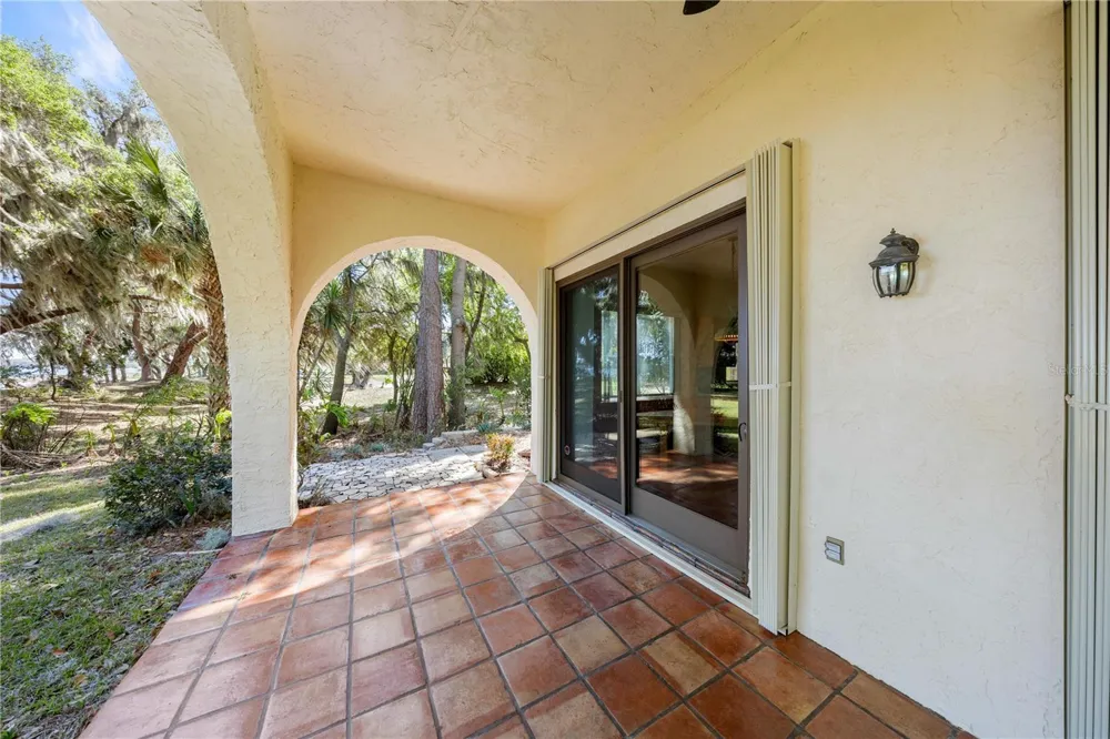 12621 SE SUNSET HARBOR ROAD Weirsdale, FL 32195