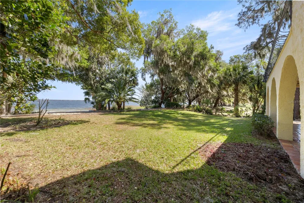 12621 SE SUNSET HARBOR ROAD Weirsdale, FL 32195