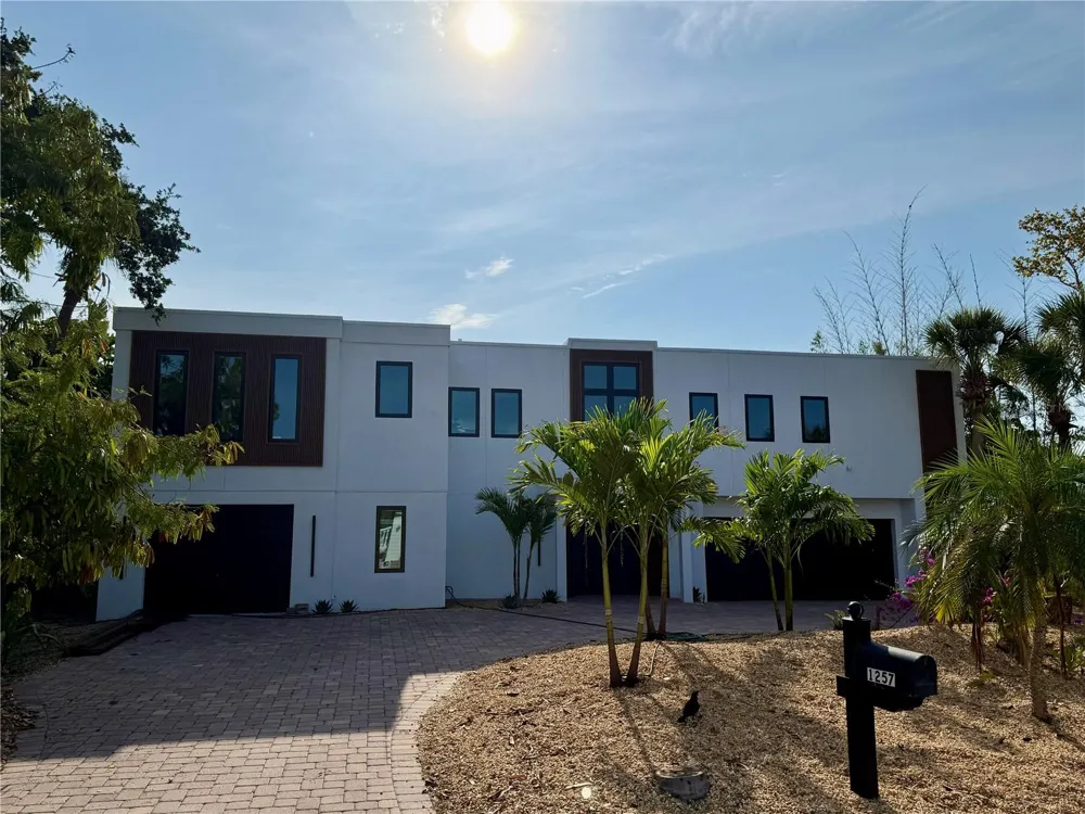 1257 TREE BAY LANE Sarasota, FL 34242