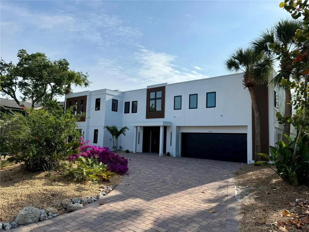 1257 TREE BAY LANE Sarasota, FL 34242