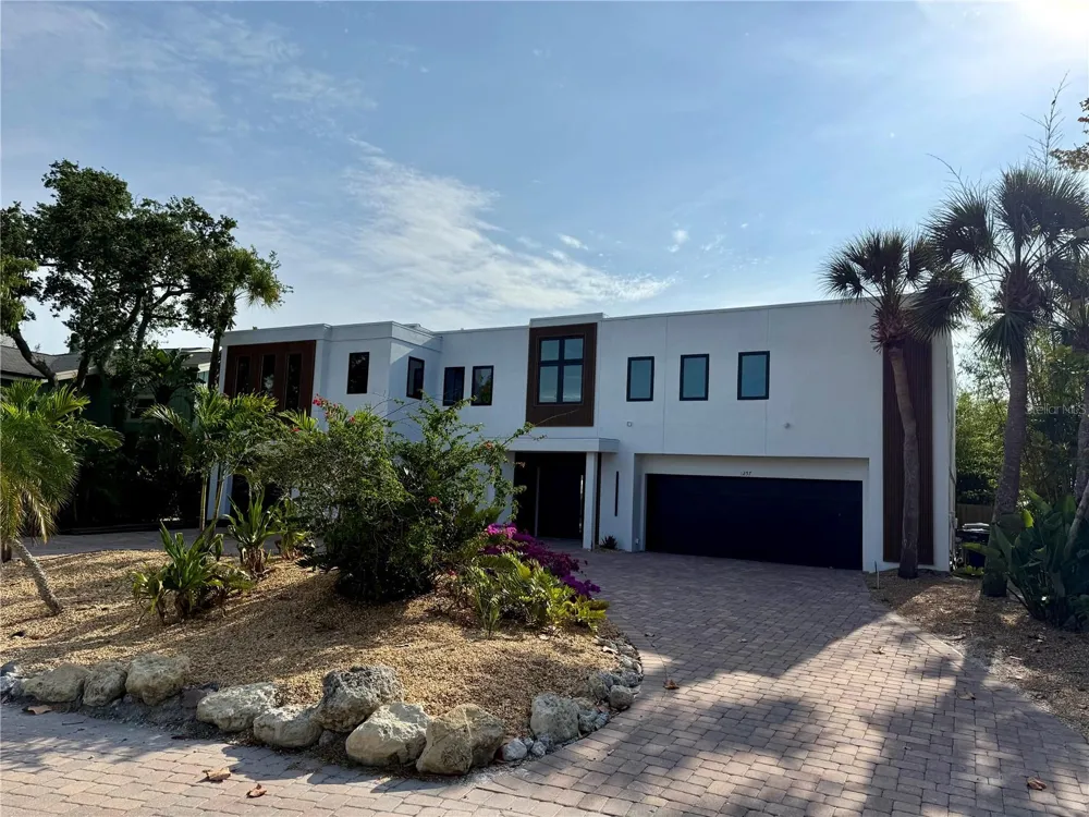 1257 TREE BAY LANE Sarasota, FL 34242