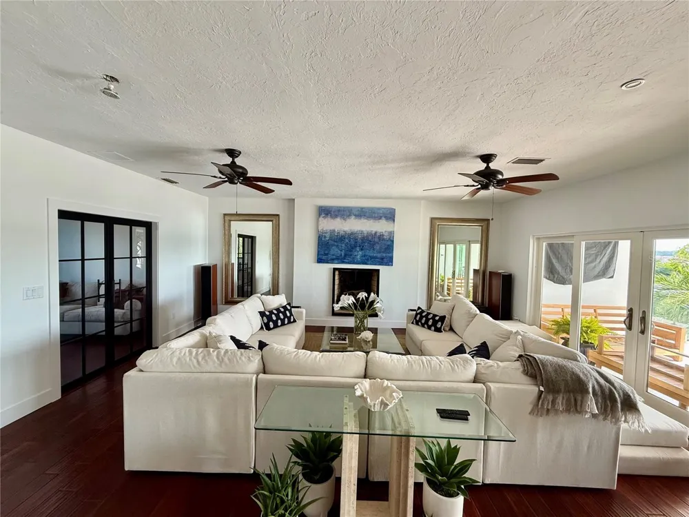 1257 TREE BAY LANE Sarasota, FL 34242