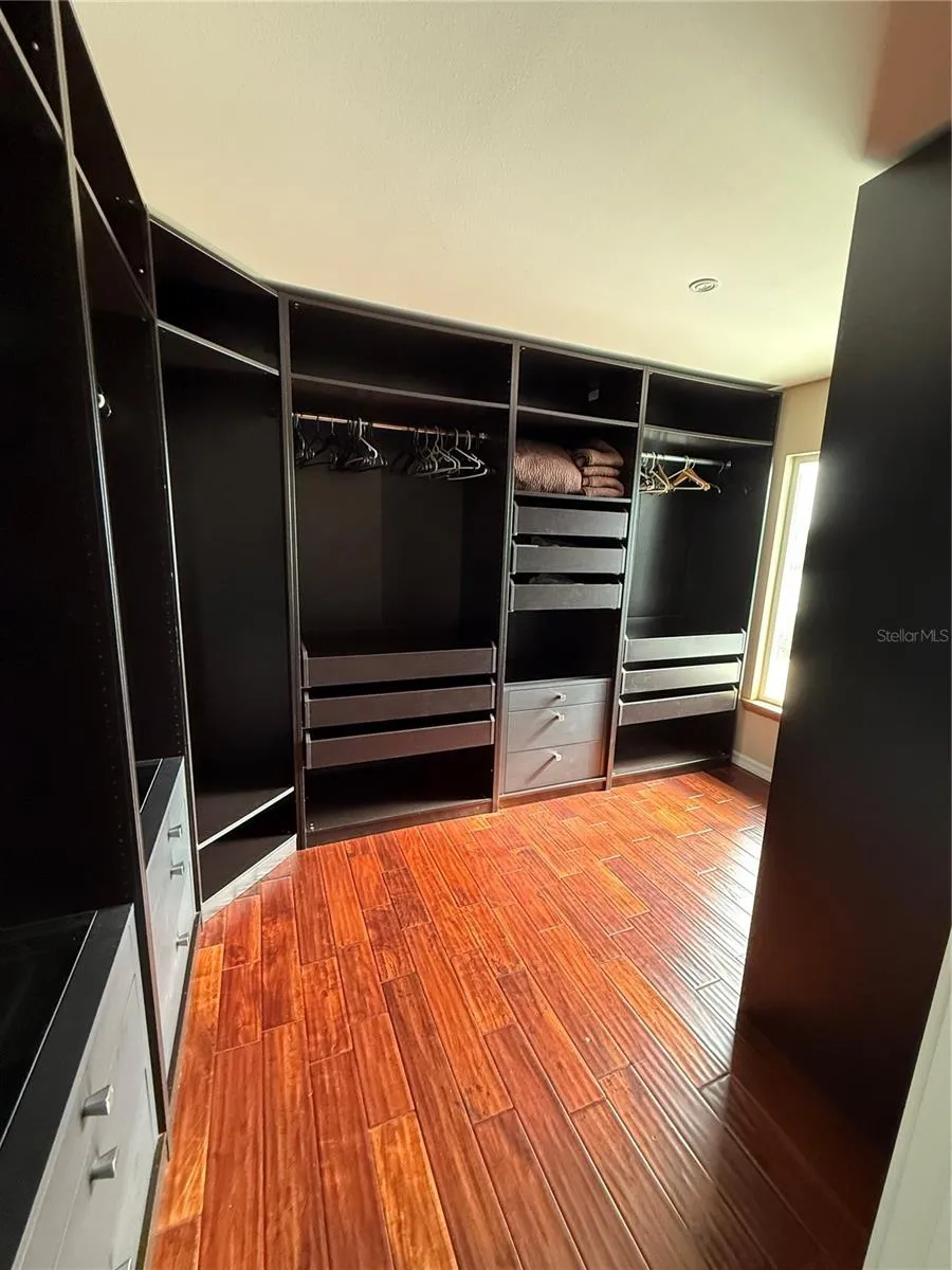 1257 TREE BAY LANE Sarasota, FL 34242