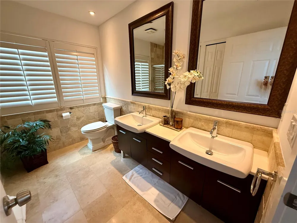 1257 TREE BAY LANE Sarasota, FL 34242