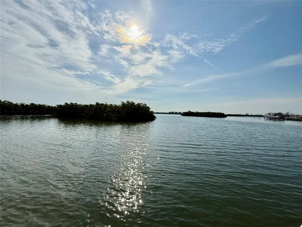 1257 TREE BAY LANE Sarasota, FL 34242