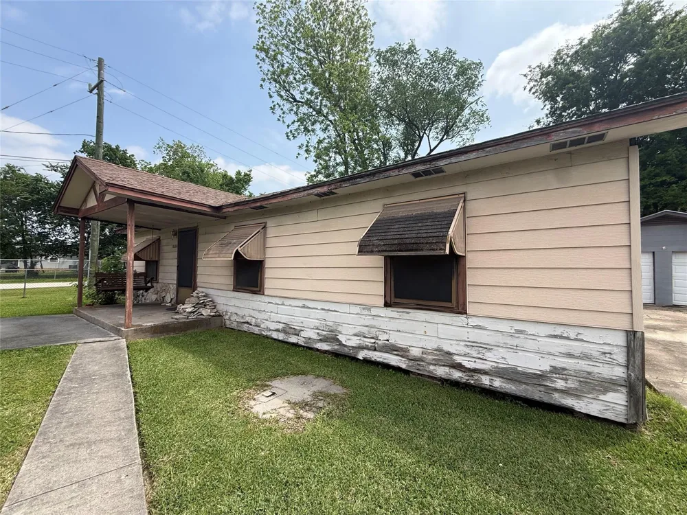 15818 Waverly Drive Houston, TX 77032