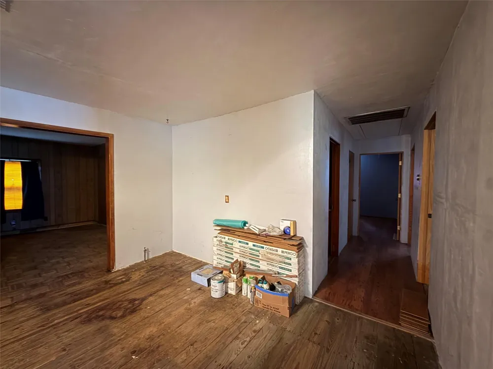 15818 Waverly Drive Houston, TX 77032