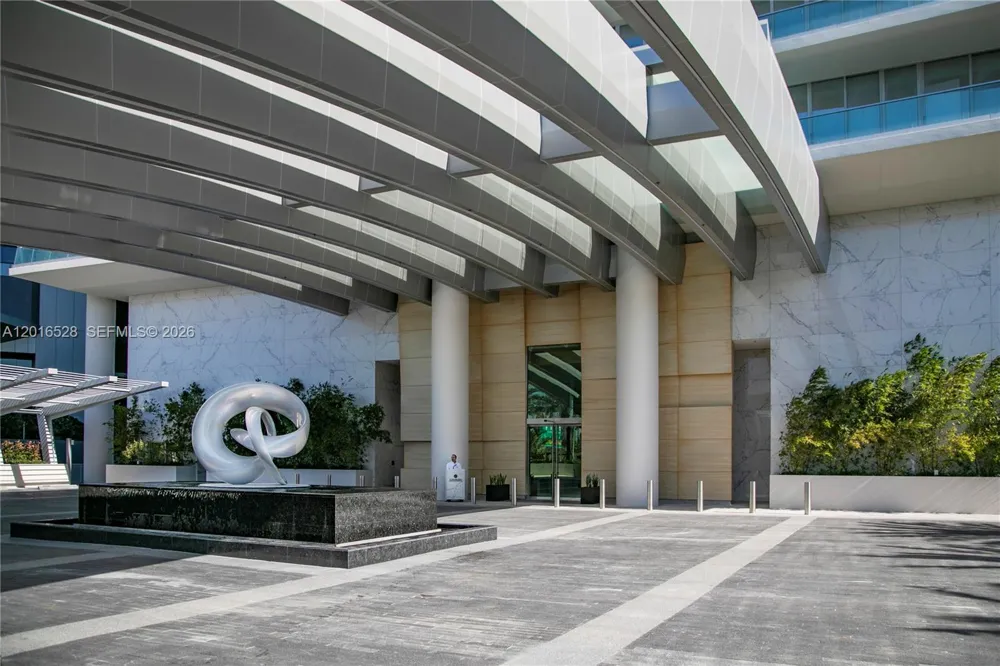 18501 Collins Ave #PH5204 Sunny Isles Beach, FL 33160