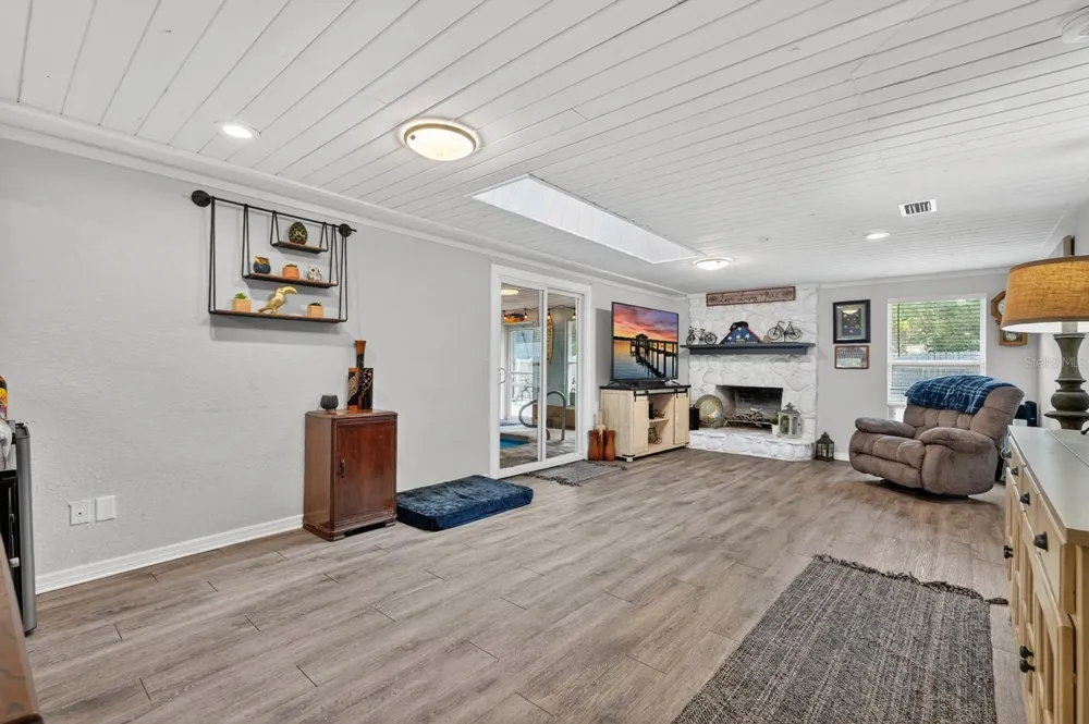 925 FLAGLER AVENUE Edgewater, FL 32132