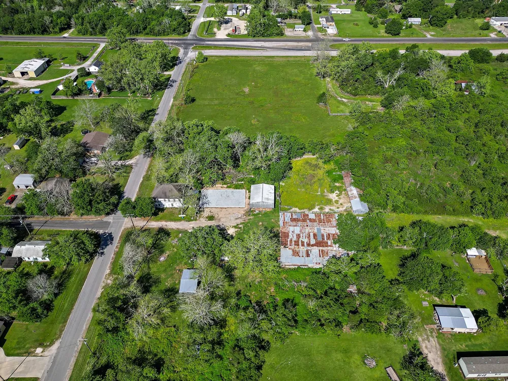 406 Main Street Stowell, TX 77661