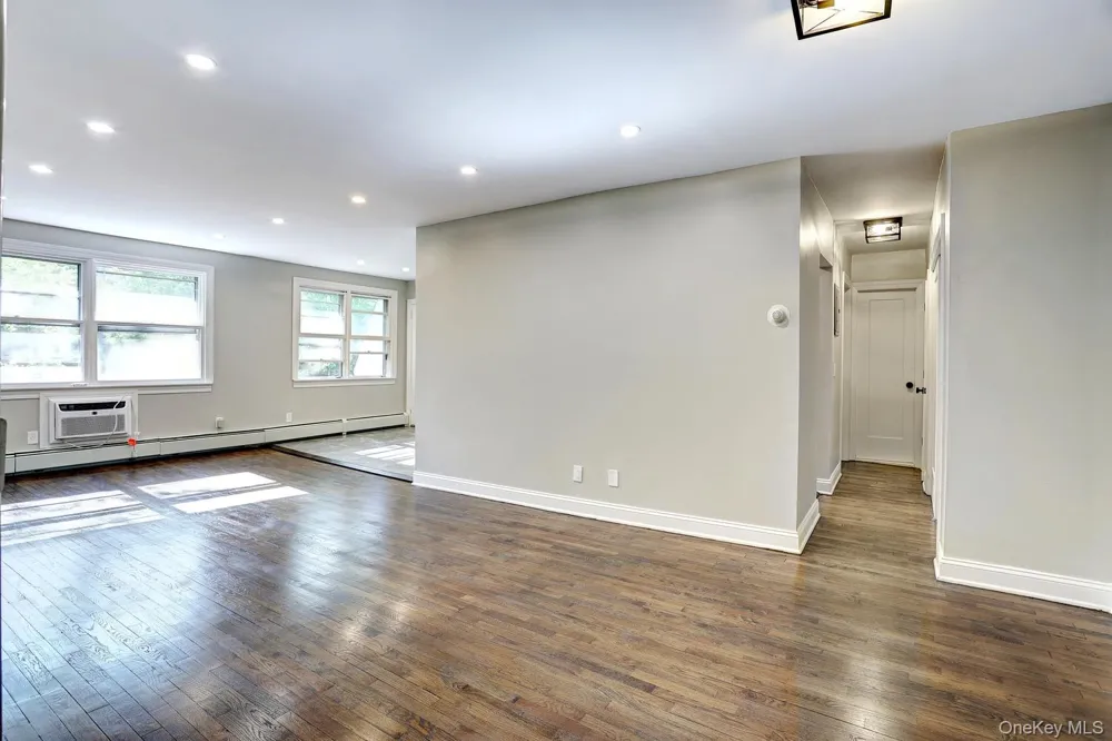 152 Kearsing Parkway #E Monsey, NY 10952