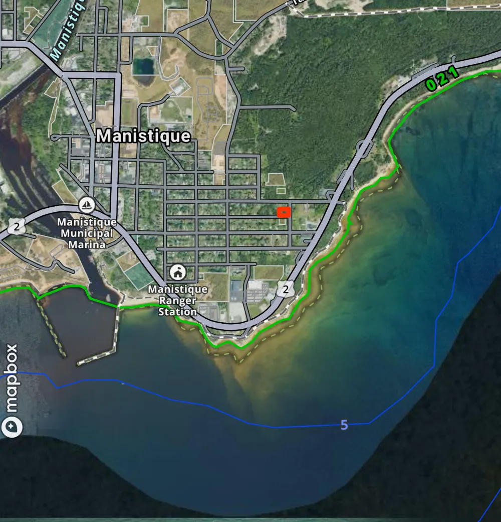 13 Michigan Ave Manistique, MI 49854