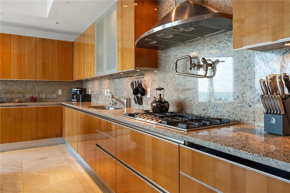 16047 Collins Ave #704 Sunny Isles Beach, FL 33160