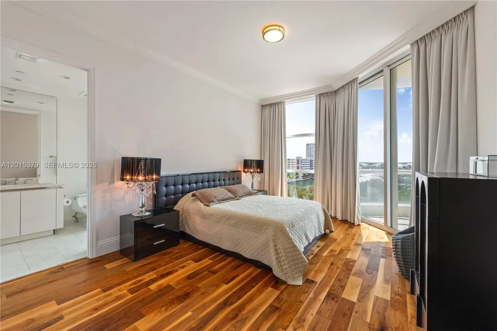 16047 Collins Ave #704 Sunny Isles Beach, FL 33160