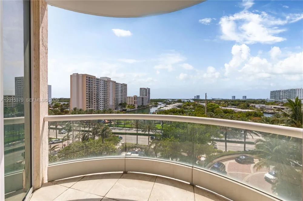 16047 Collins Ave #704 Sunny Isles Beach, FL 33160