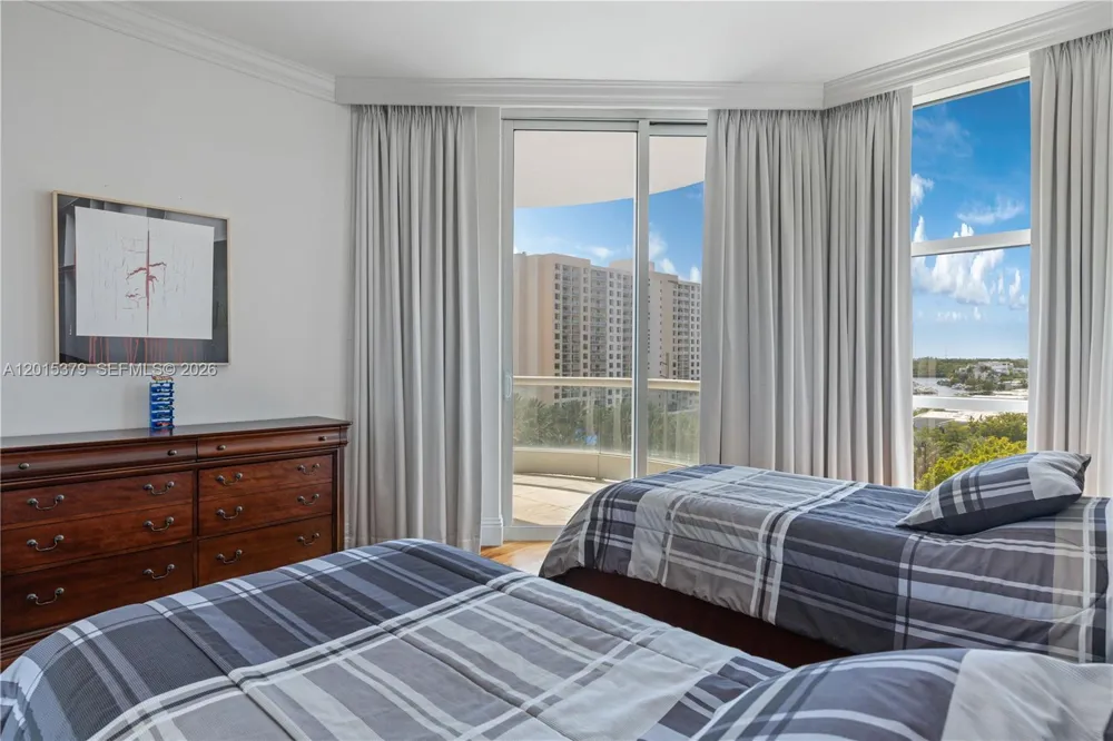 16047 Collins Ave #704 Sunny Isles Beach, FL 33160