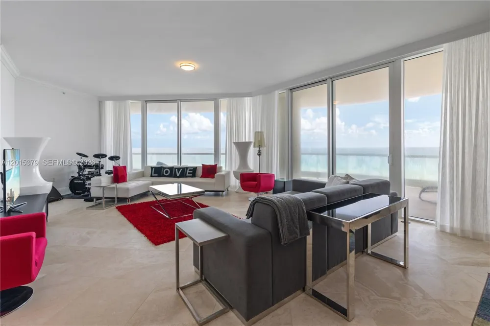 16047 Collins Ave #704 Sunny Isles Beach, FL 33160