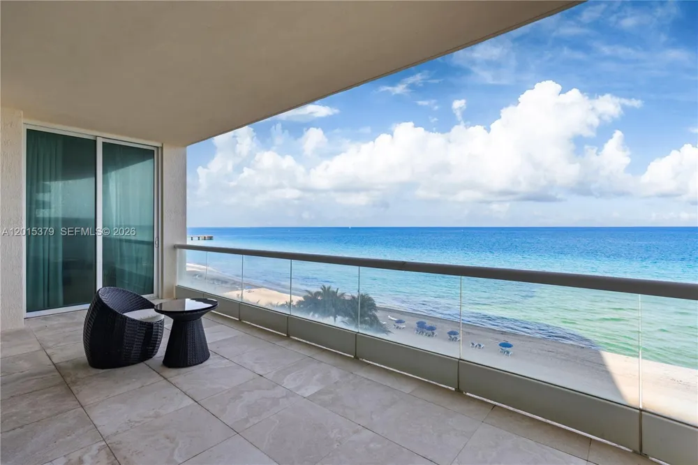 16047 Collins Ave #704 Sunny Isles Beach, FL 33160