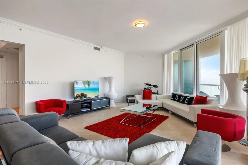 16047 Collins Ave #704 Sunny Isles Beach, FL 33160