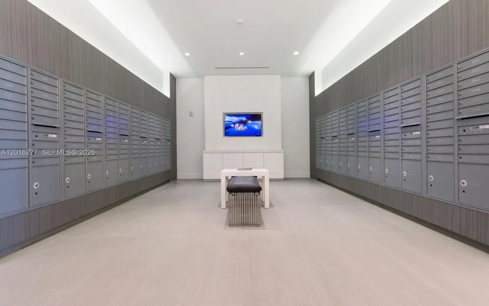 17111 Biscayne Blvd #1705 North Miami Beach, FL 33160