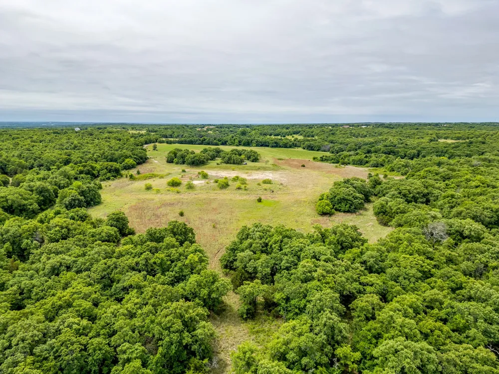 4180 E Fm 2210 E Perrin, TX 76486