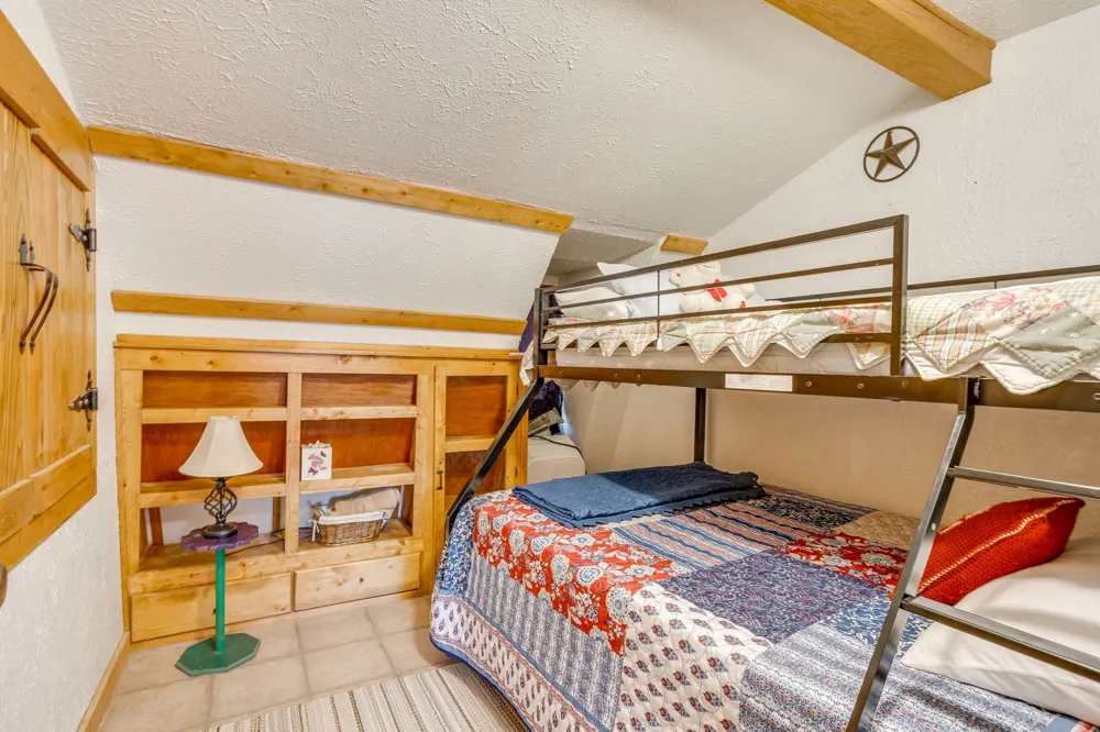 4180 E Fm 2210 E Perrin, TX 76486