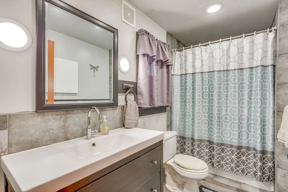 4180 E Fm 2210 E Perrin, TX 76486