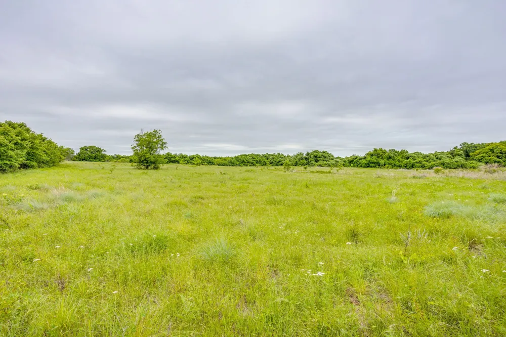 4180 E Fm 2210 E Perrin, TX 76486