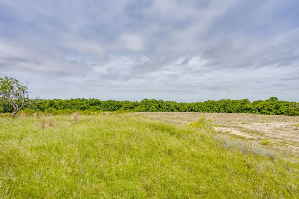 4180 E Fm 2210 E Perrin, TX 76486