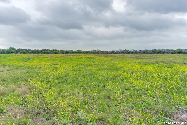 TRACT 1 Elm Pass Bandera, TX 78003