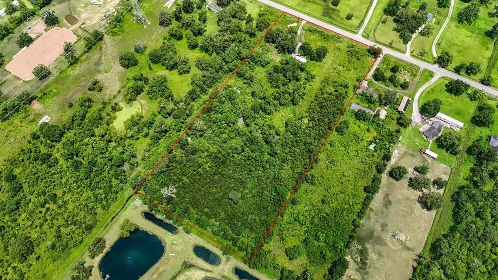 5011 County Road 347 Brazoria, TX 77422