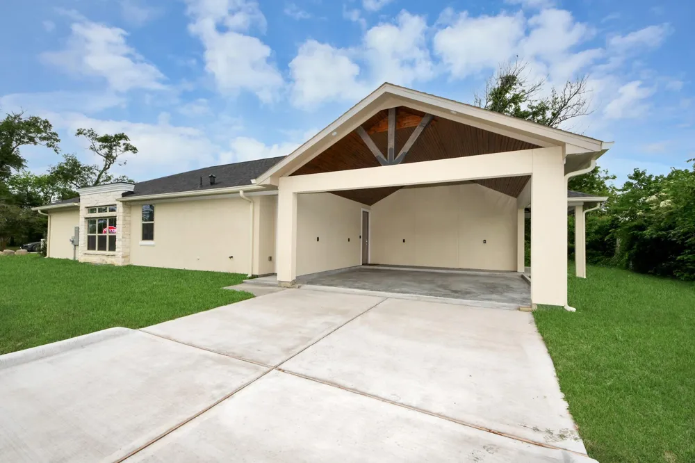 16747 Forest Trail Drive Channelview, TX 77530