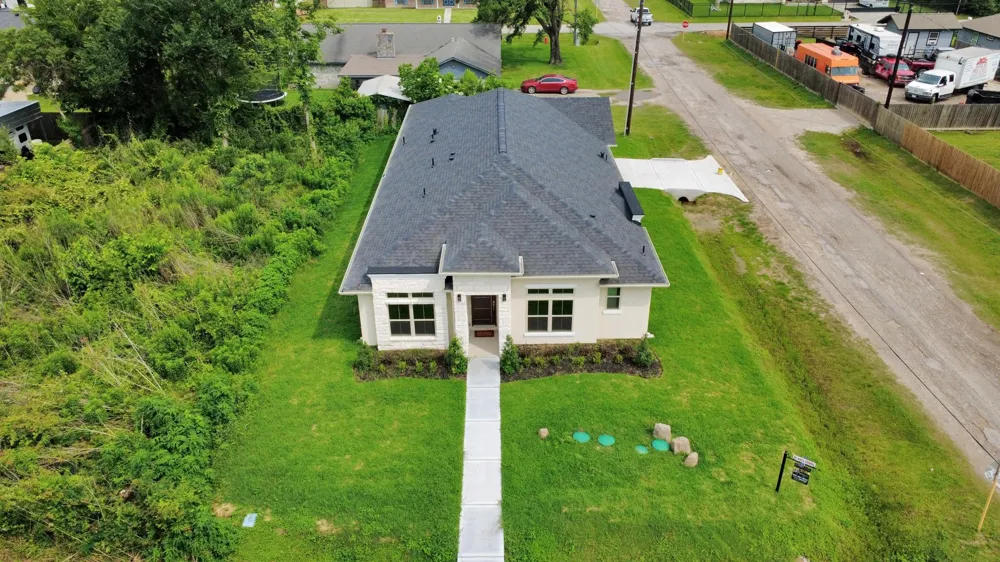 16747 Forest Trail Drive Channelview, TX 77530