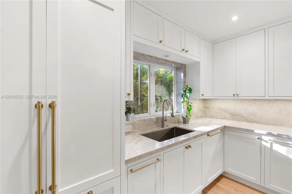 600 San Lorenzo Ave Coral Gables, FL 33146
