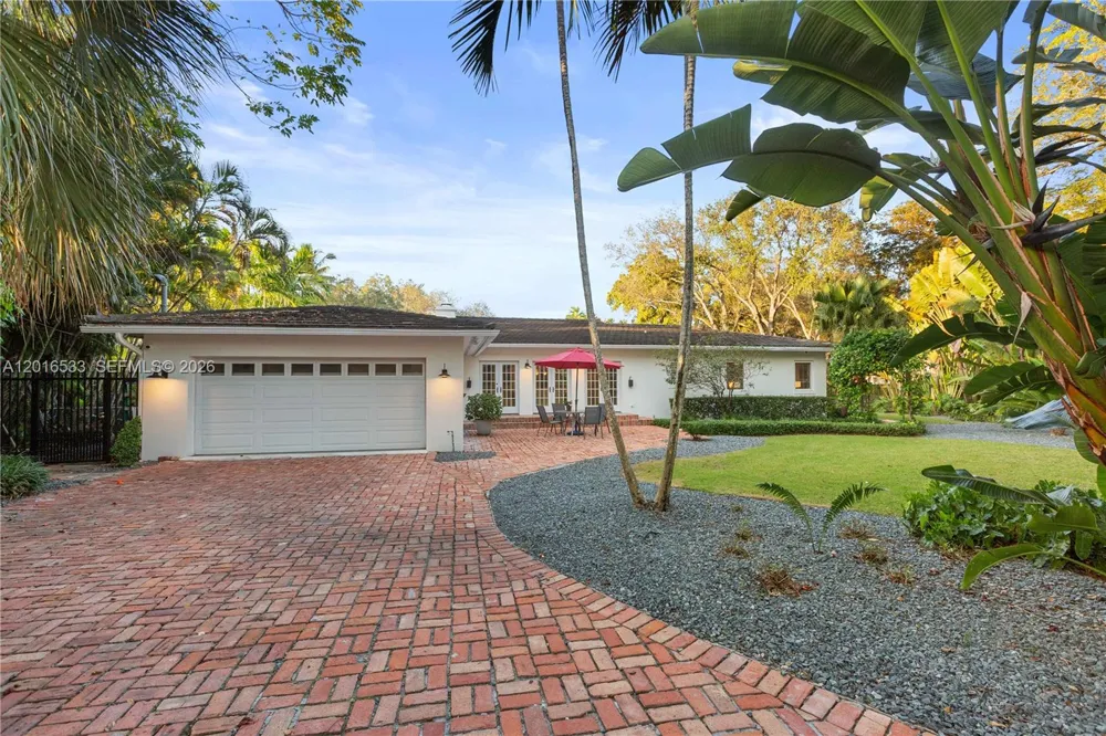600 San Lorenzo Ave Coral Gables, FL 33146