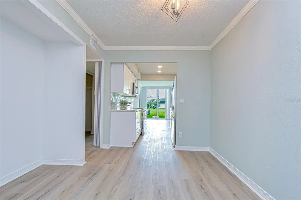 4720 LOCUST STREET NE #118 St Petersburg, FL 33703