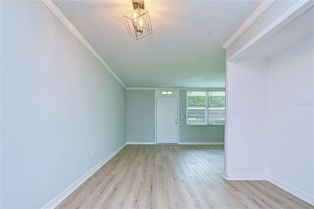 4720 LOCUST STREET NE #118 St Petersburg, FL 33703