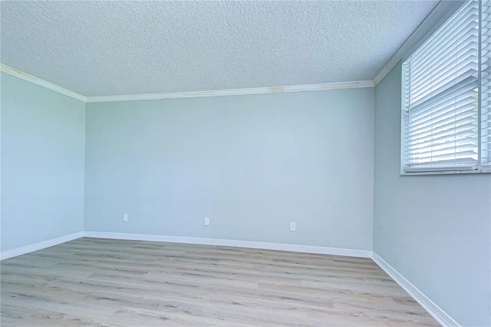 4720 LOCUST STREET NE #118 St Petersburg, FL 33703