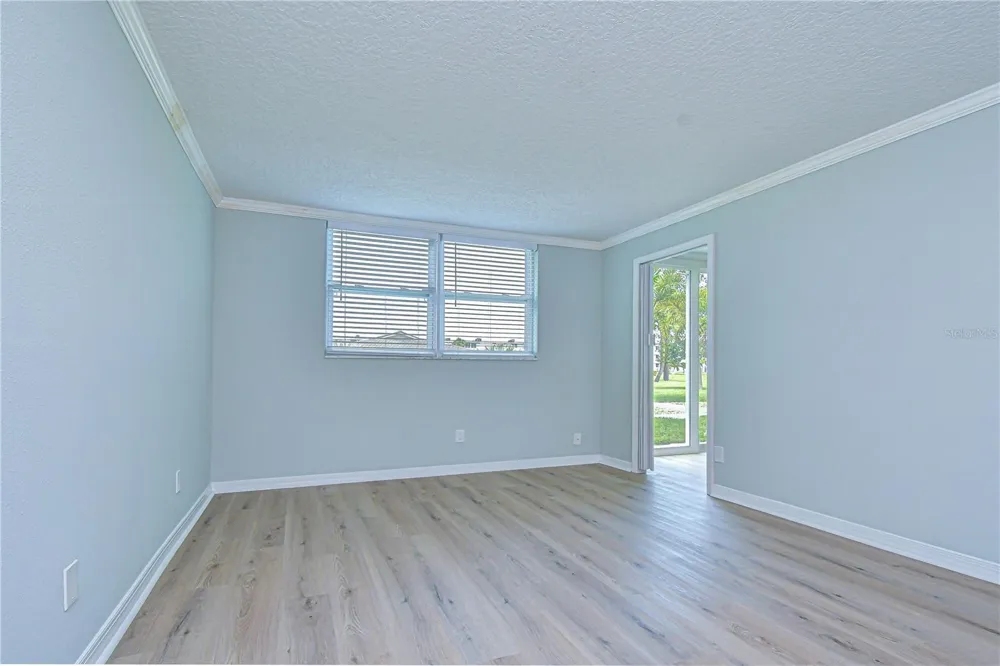 4720 LOCUST STREET NE #118 St Petersburg, FL 33703