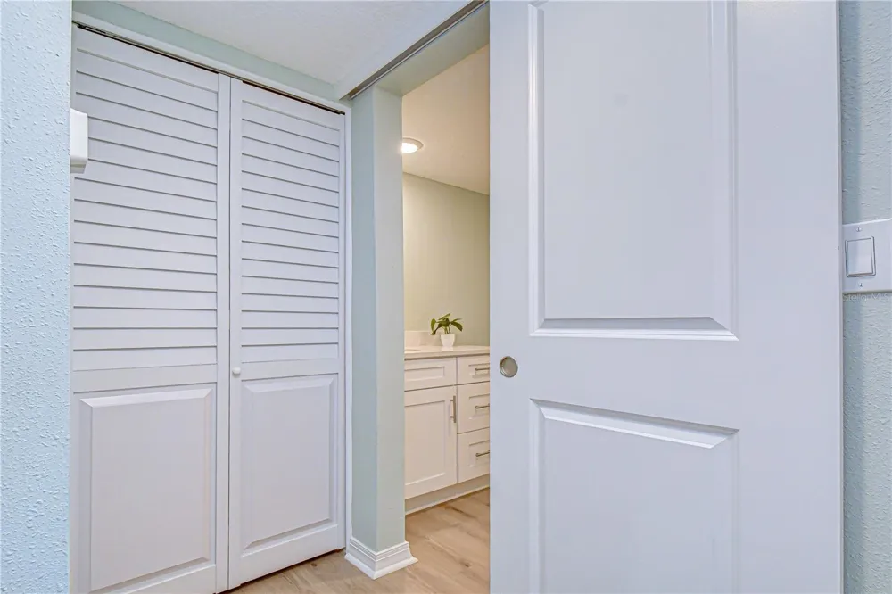 4720 LOCUST STREET NE #118 St Petersburg, FL 33703