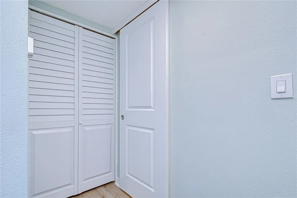4720 LOCUST STREET NE #118 St Petersburg, FL 33703
