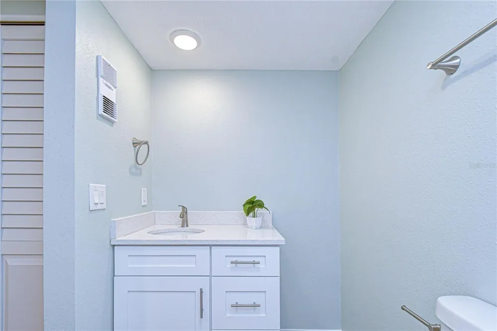 4720 LOCUST STREET NE #118 St Petersburg, FL 33703